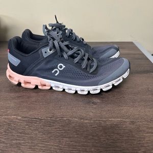 Grey and pink size 7 1/2 on clouds